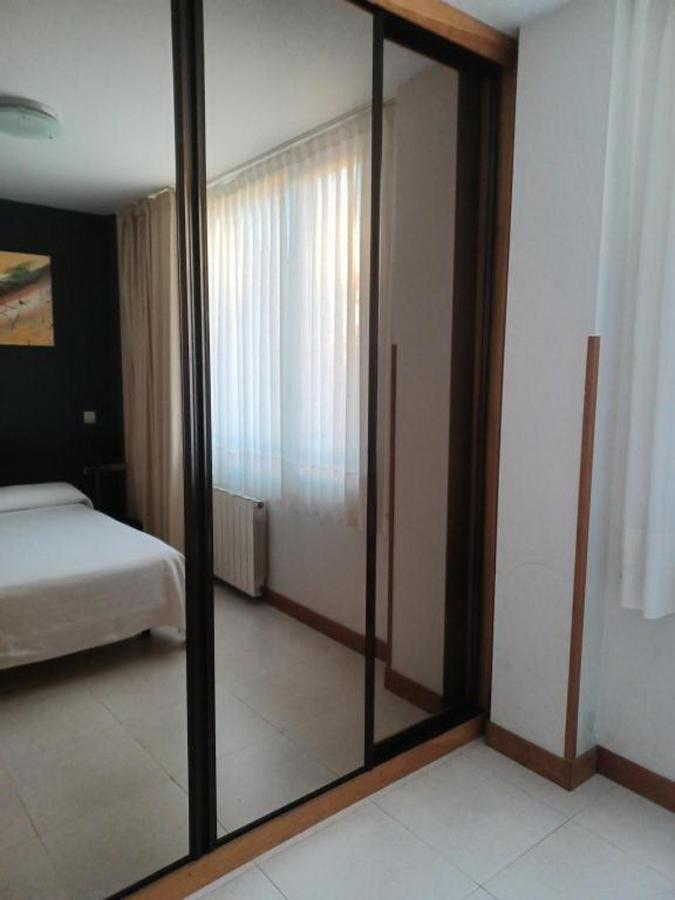 Apartamentos Playa De Portio 리엔크레스 외부 사진